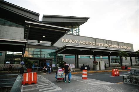 2 Japanese Tiklo Sa Pagpuslit Umano Ng Halos P44 Milyon ABS CBN News