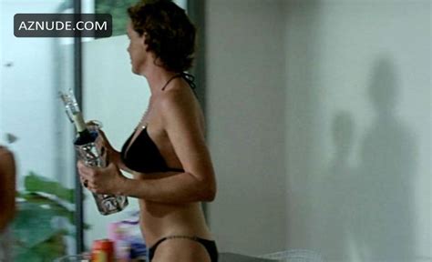 COLD SHOWERS NUDE SCENES AZNude