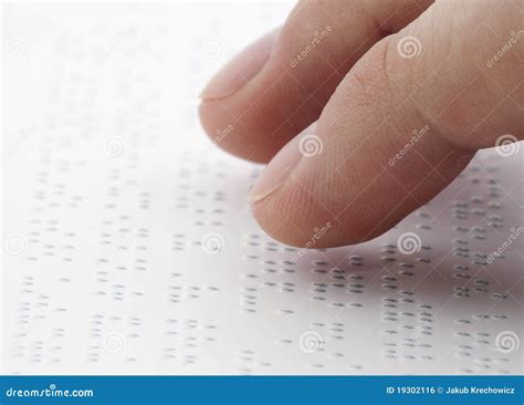 Lettura Del Braille Fotografia Stock Immagine Di Danno