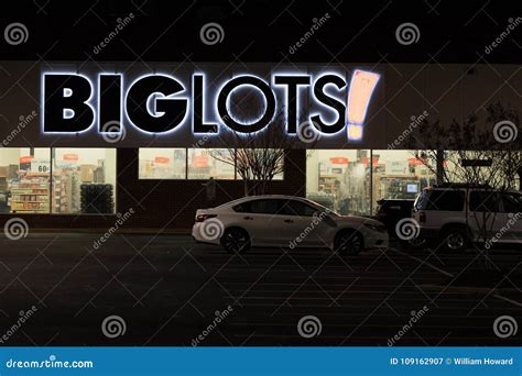 Big Lots Exterior At Night Editorial Photography Image Of Lots 109162907