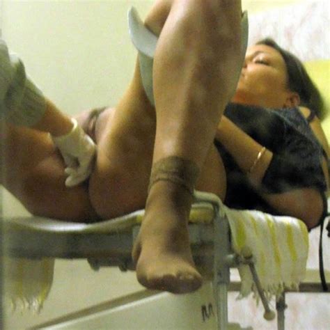 Catching Wife Naked During Gyno Exam Scrolller