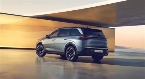 El Peugeot El Suv De Hasta Plazas Franc S Ya Tiene Precios