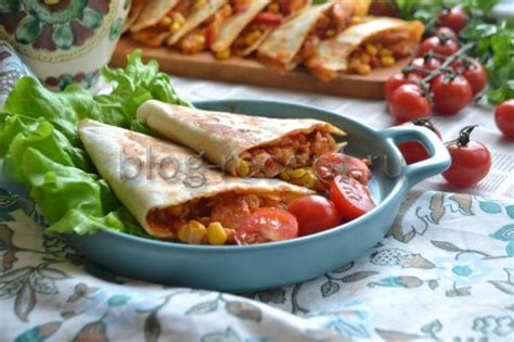 Кесадилья с курицей и кукурузой – домашний рецепт мексиканской лепешки