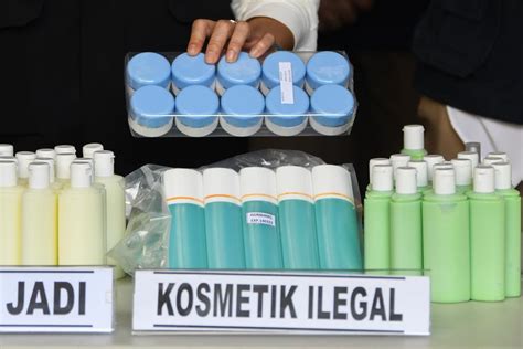 Merek Kosmetik Ilegal Terbaru Yang Diungkap Bpom Varia Katadata Co Id