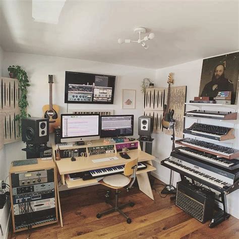 10 Modern Home Studio Setups That Nail The Vibe In 2020 Home Music