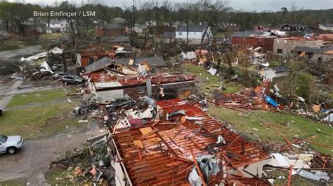 Video Residents reeling from tornado damage as new storm brews - ABC News