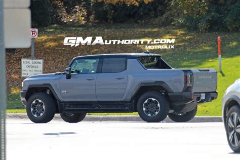 2024 GMC Hummer EV 2X Pickup In Meteorite Metallic Photos