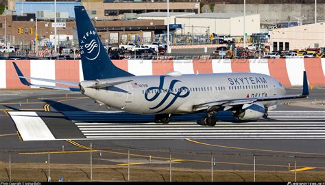 N3761R Delta Air Lines Boeing 737 832 WL Photo By Joshua Bully ID