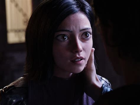 Arriba 53 Imagen Alita Full Cast Abzlocalmx