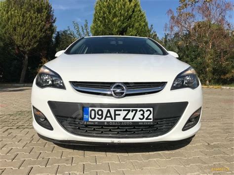 Galeriden Opel Astra Edition Plus Model Ayd N Km Beyaz