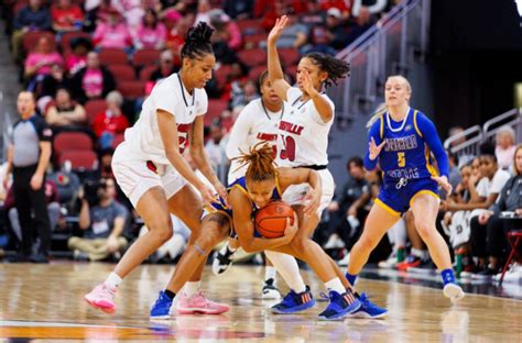 PREVIEW: No. 18 Louisville women's basketball to play at No. 17 UConn ...