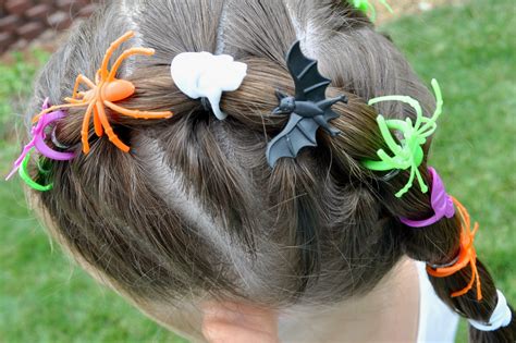 Princess Piggies: Halloween Hairdos: Spider Rings