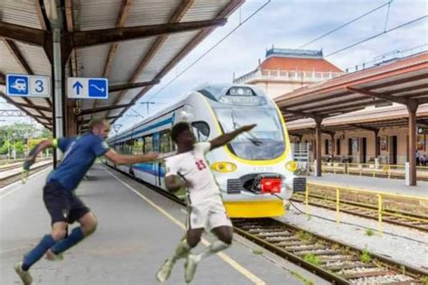 Chiellini Saves Once Again Saka From A Train Chiellini Pulling Saka