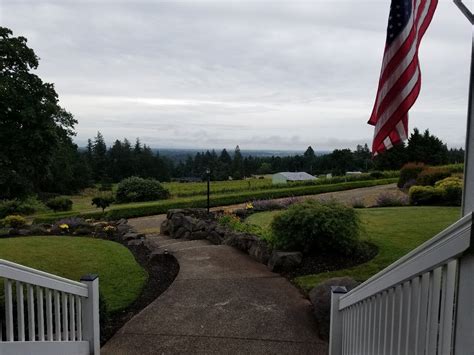Lovely Review Of The Dreamgivers Inn Bed And Breakfast Newberg Or