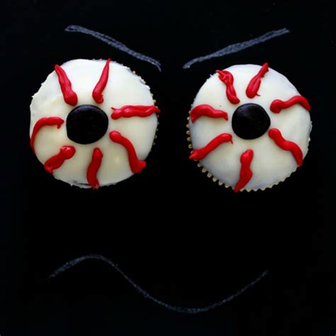 Look At These Creepy Halloween Treats And They Stare Back At You Deliciously Sheknows