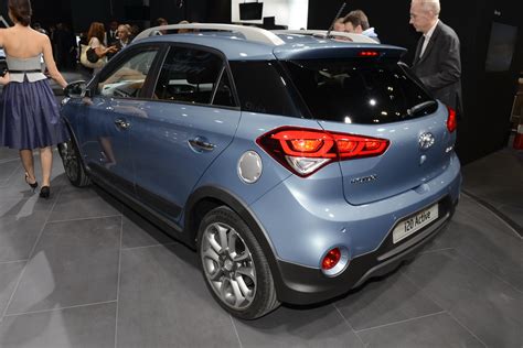 Hyundai i20 Active Debuts Along With New Turbo 1.0L Engine | Carscoops