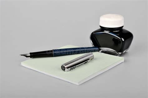 Fountain Pen With The Ink Bottle Stock Image Image Of Luxury