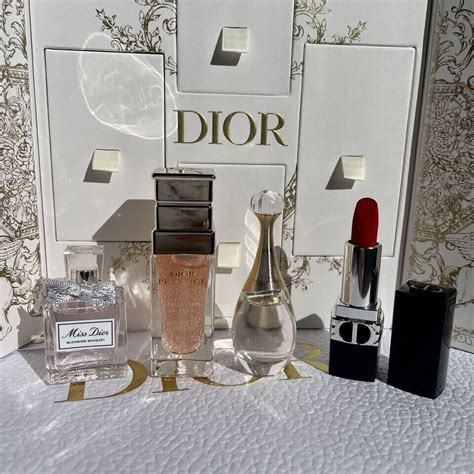 Dior Limited Edition Advent Calendar Le Mini Montaigne