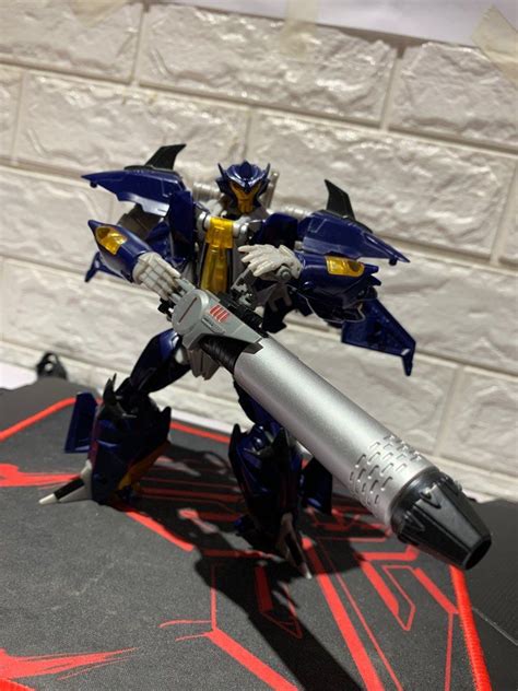 Transformers Prime RID Voyager Dreadwing PLS READ FIRST Hobbies