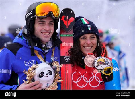 Federica Brignone of Italy celebrates with her brother and coach Davide ...