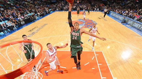 Video: Bucks' Giannis Antetokounmpo goes coast-to-coast for dunk - Sports Illustrated