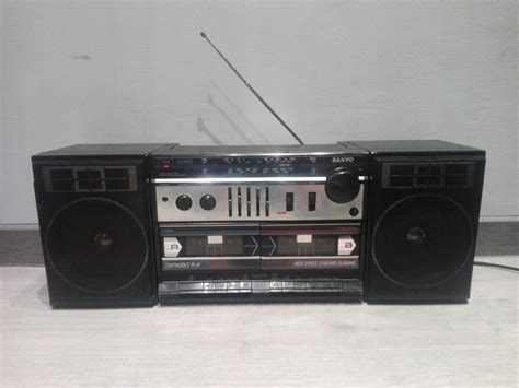 Radiomagnetofon Boombox Sanyo Prl Vintage Oficjalne