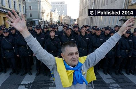 Russians Protest Putins Stance On Ukraine The New York Times