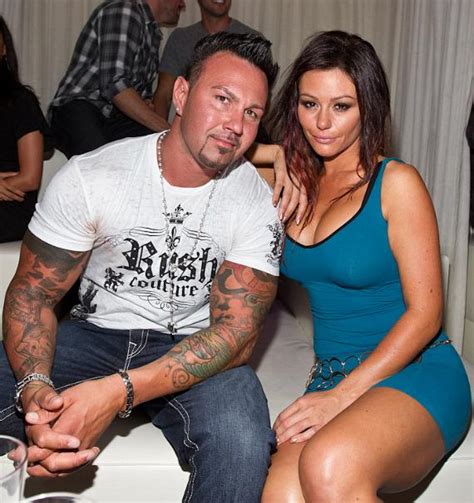 Jenni Jwoww Farley Boyfriend Roger Matthews Have A Sexy Party In