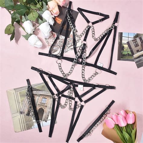 Sexy Underwear Set Exposed Breast Open Bra Metal Chain Sexy Lingerie Three Piece Set Erotic