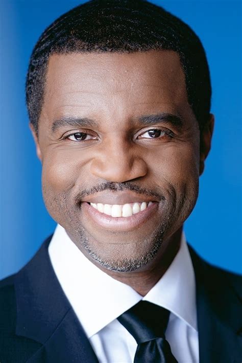 Kevin Hanchard About Entertainmentie
