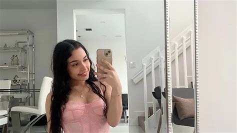 Alee Babe FanFix