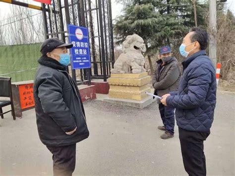 章丘区圣井街道：街口值守红袖章 守护平安圣井在行动凤凰网山东凤凰网