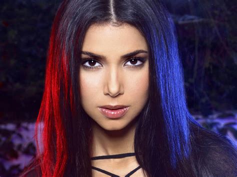 Free Download Hd Wallpaper Roselyn Sanchez Portrait Beauty Hair