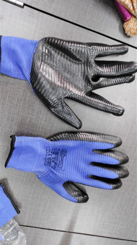 Blue Safety Gloves Nylon Knitted Nitrile Coated Hand Glove With Grip