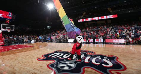 Wnba Sets Example For Gay Lesbian Bisexual And Genderqueer Inclusion Outsports