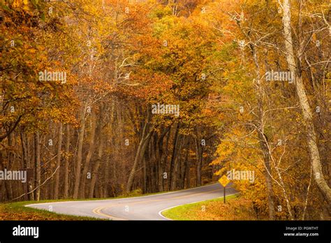 Fall colors along the Blue Ridge Parkway Stock Photo - Alamy