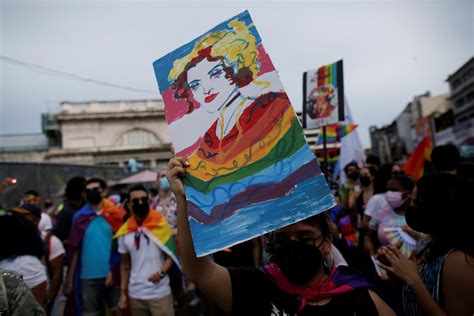 Paname Os Marchan Contra La Discriminaci N Lgtbi En Las Fuerzas De