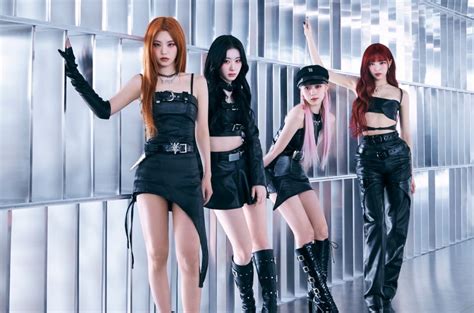 Itzy Announce Dates For Second World Tour Born To Be