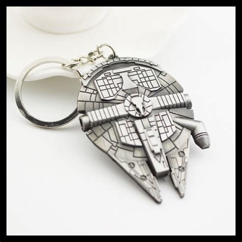 Llavero Destapador Star Wars Millennium Falcon Vader Toys