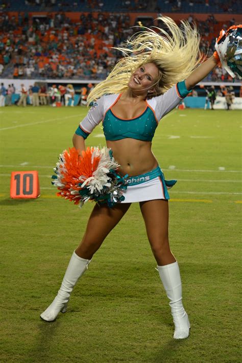 Miami Dolphins Cheerleaders 2025 Roster - Halli Kerstin