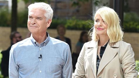 Phillip Schofield reveals final message to Holly Willoughby that went ...