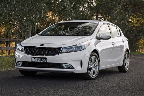 Kia Cerato S Review Snapshot Carsguide