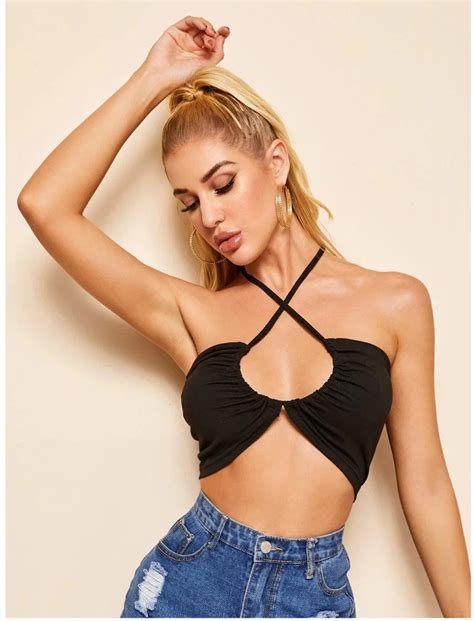 2021 New Fashion Sexy Simple Black Crop Criss Cross Halter Top China Cross Halter Top And