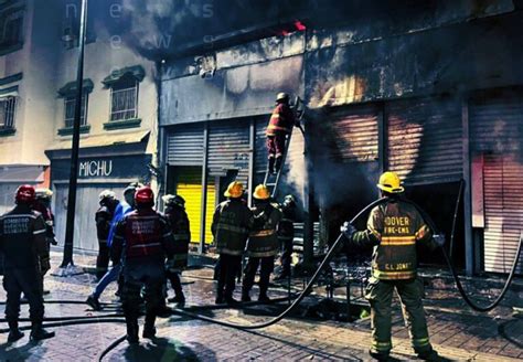 Voraz Incendio Afect Locales En El Mercado Merposur De El Cementerio