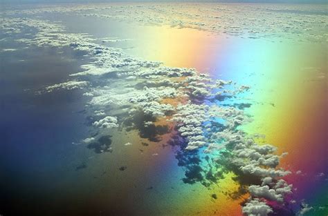 Amazing Arts: Amazing Scene of Rainbow Above the Clouds