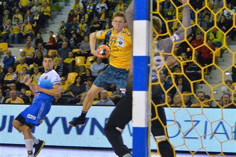 Pgnig Superliga Pi Karzy R Cznych Cezary Surgiel Z Pge Vive Kielce Po