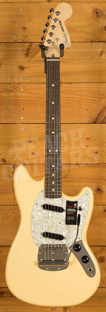 Fender American Performer Mustang Vintage White