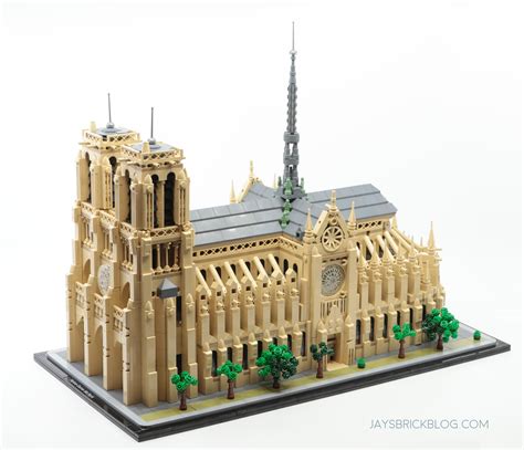 Review: LEGO 21061 Notre-Dame de Paris - Jay's Brick Blog