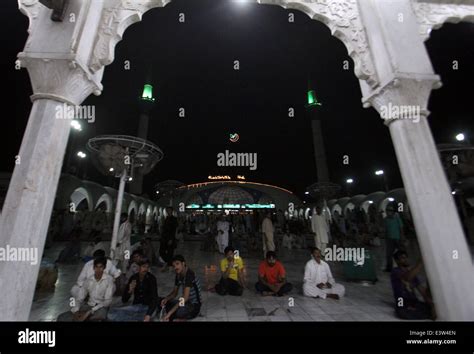 Lahore Pakistan 29th June 2014 Large Number Of Pakistani Faithful