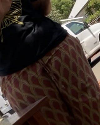 BBW Milf Pawg Wide Hips Bubble Butt Gilf Walking Porn Pictures XXX Photos Sex Images 3862099